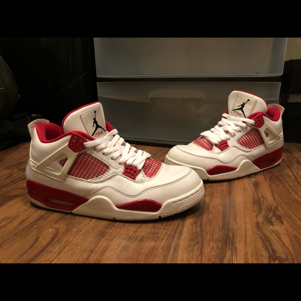 Jordan 4 Retro “Alternate 89”